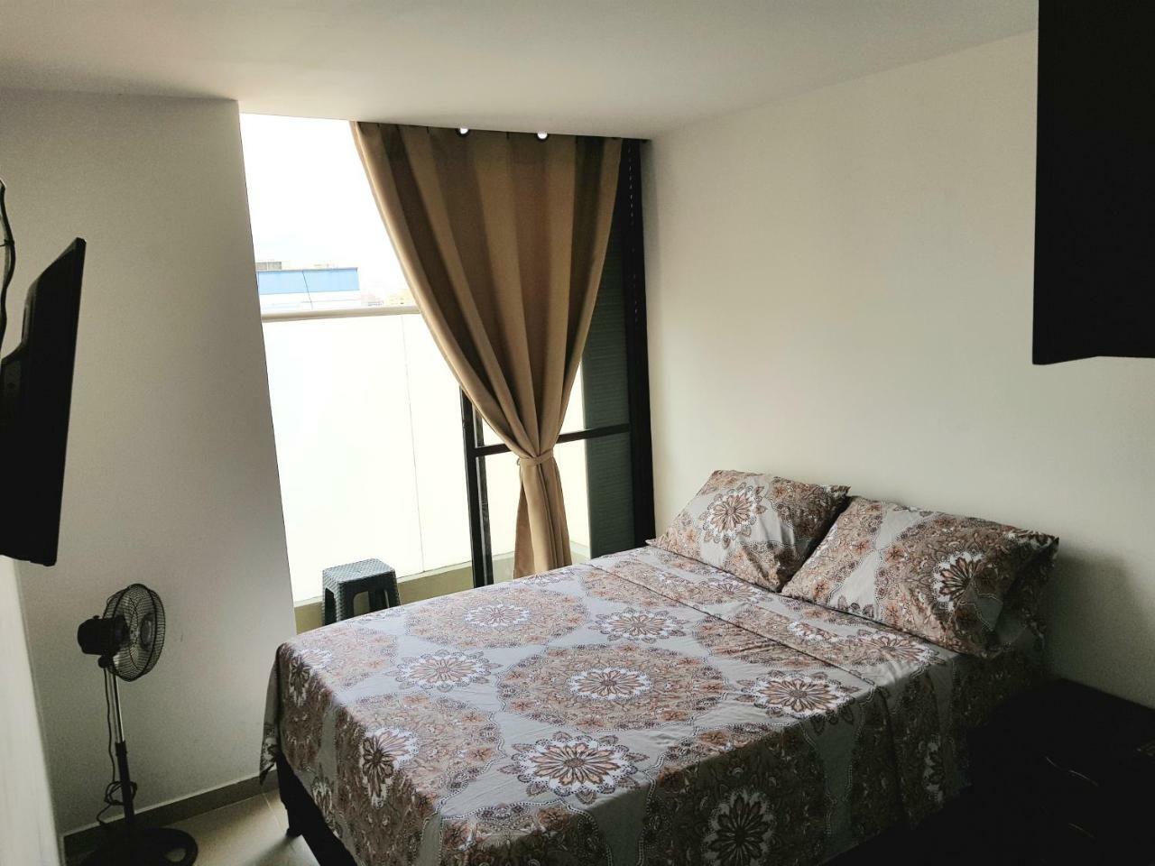 Apartasuites Medellin Los Molinos Bagian luar foto