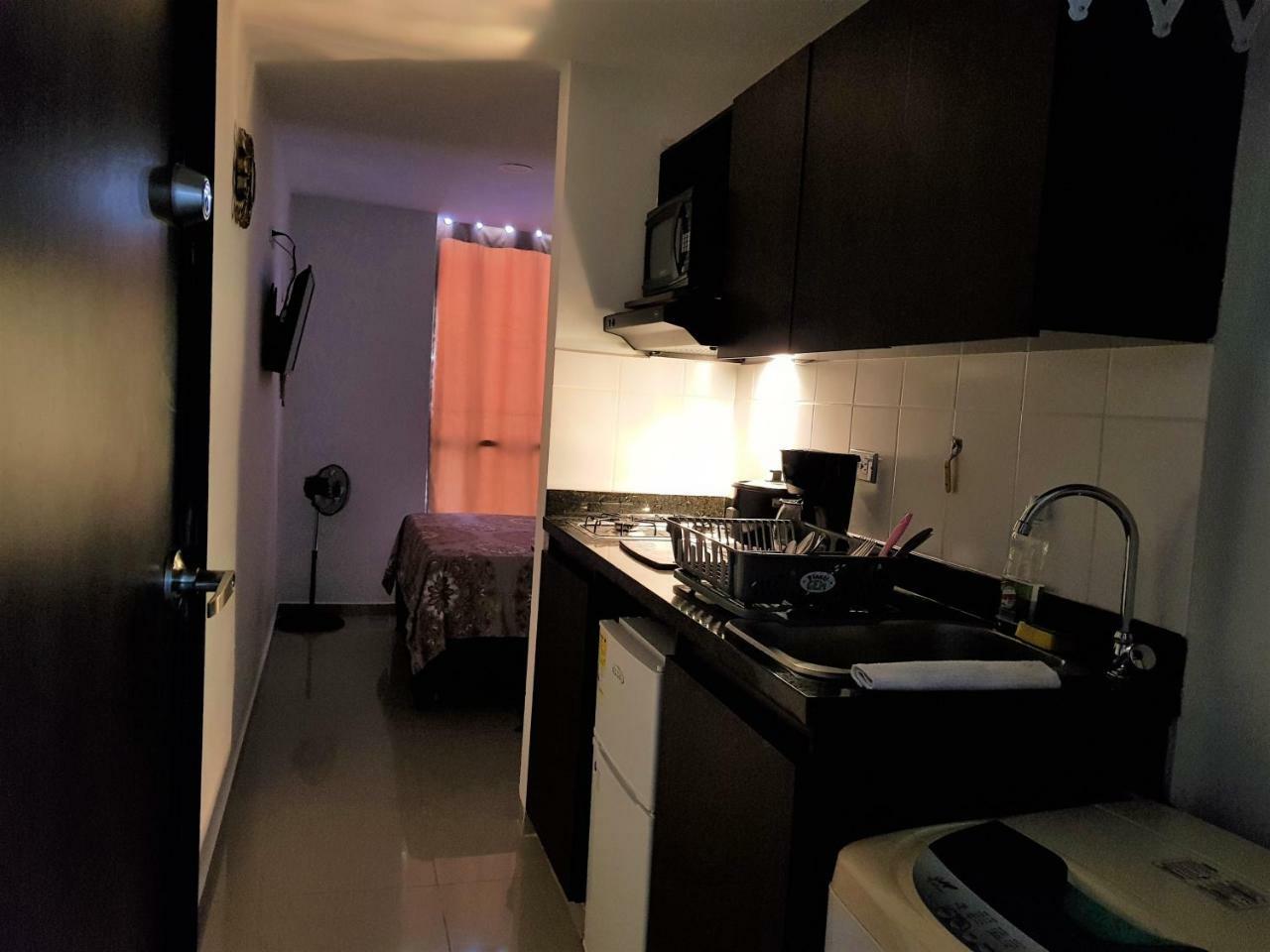 Apartasuites Medellin Los Molinos Bagian luar foto