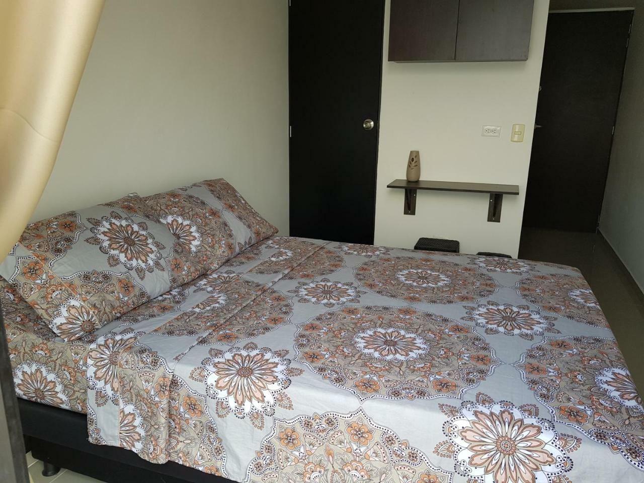 Apartasuites Medellin Los Molinos Bagian luar foto